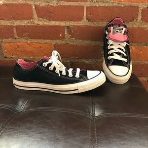 Women’s Converse Black Sneakers, New W/O Tag, Size7